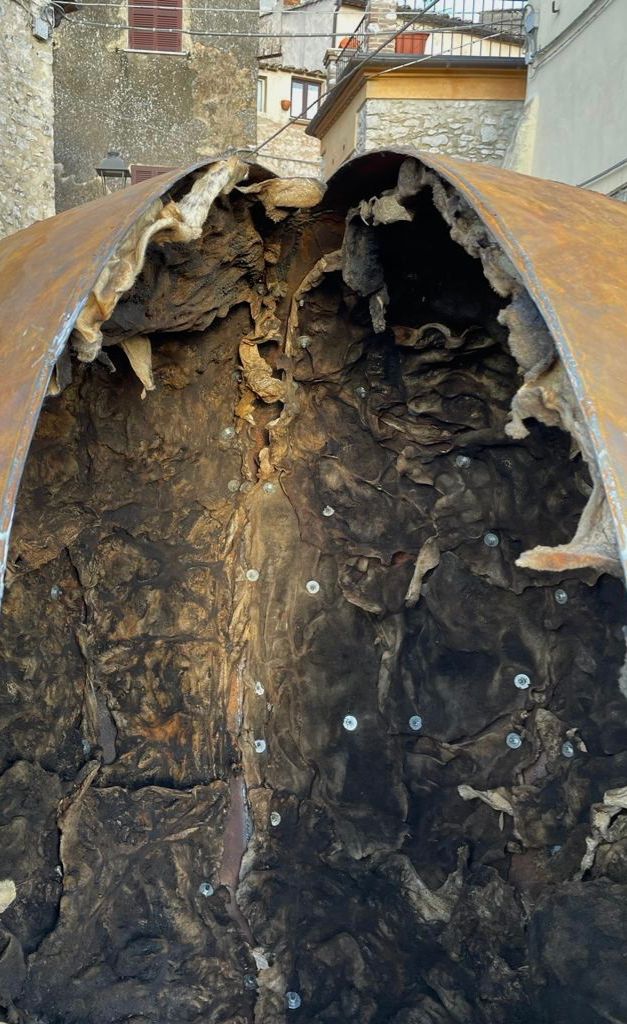 Inside - Detail view